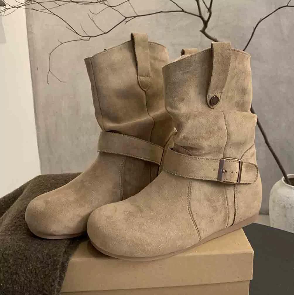 

Zhike~ Универсальные ретро ботинки на платформе женские 2025 осень и зима новые ботинки на толстой подошве с круглым носком матовые короткие ботинки 35 хаки