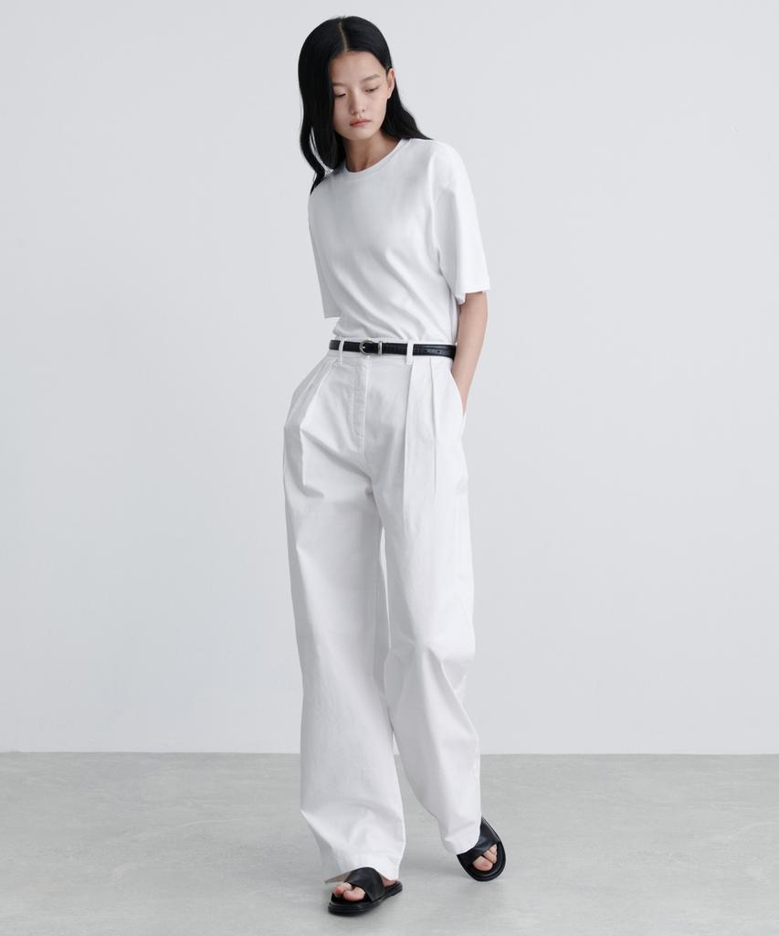 MUSINSA STANDARD WOMAN Women'S Reverse Two-Tuck Wide Chino Pants [White]