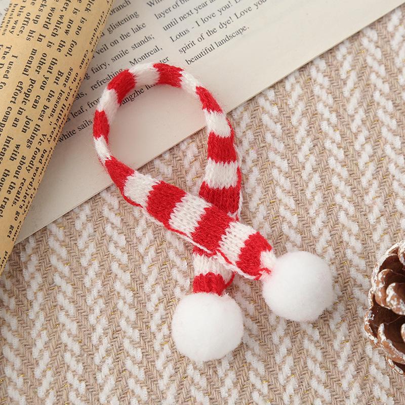 Weihnachts-Streifenschal & Bommel-Puppe Hut Feiertags-Accessoire-Set