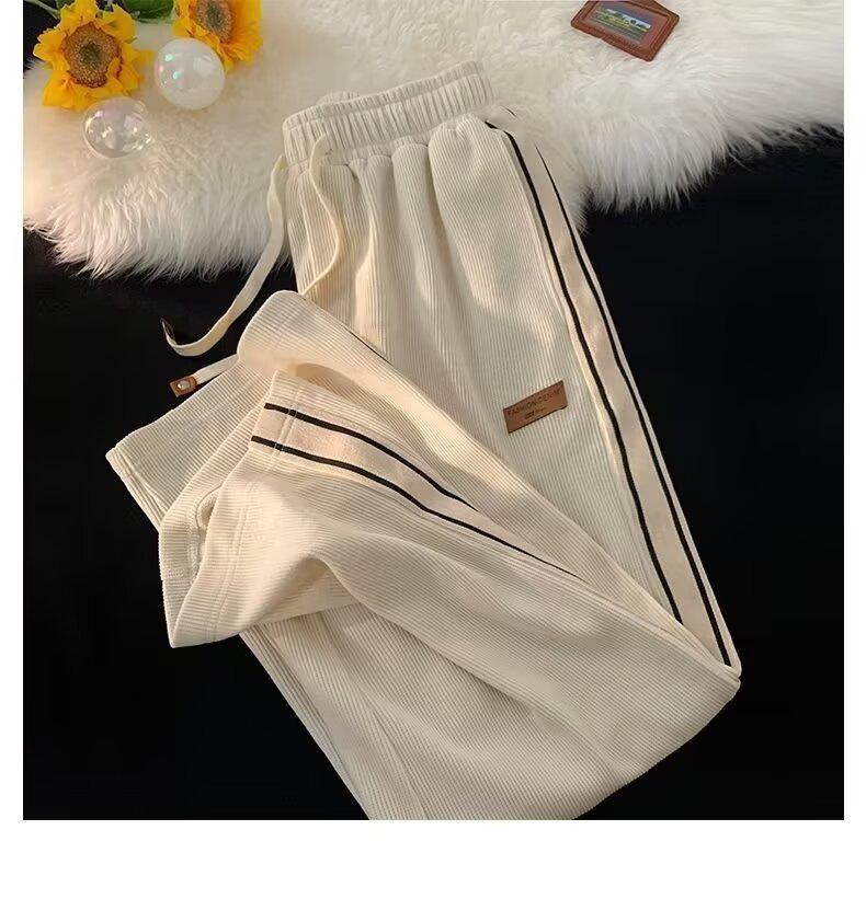 2025 Spring/Autumn Men's Corduroy Pants: Stylish, Loose, and Versatile Drape Straight Fit.