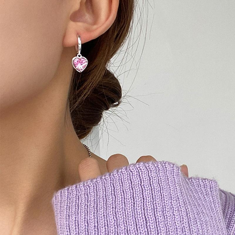 Elegant Pink Stone Love Earrings Female Fashion Temperament Minimalist Girlfriends Earrings Ear Buttons Ins Literature and Art Sweet Ear Jewelry