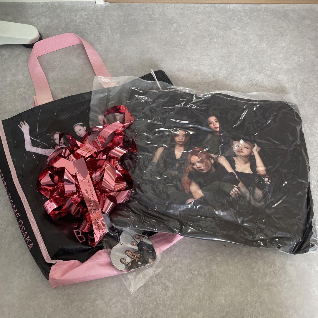 

[USED] BLACKPINK BORNPINK Premium Seat Limited Goods + Silver Tape