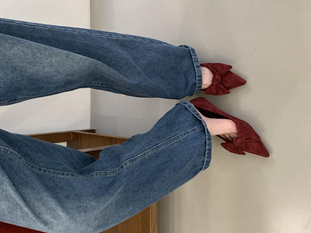 Pointed Suede Bow Retro Low-heeled Shoes Women's 2025 Autumn New Fashion Versatile Stiletto Commuter Shoes