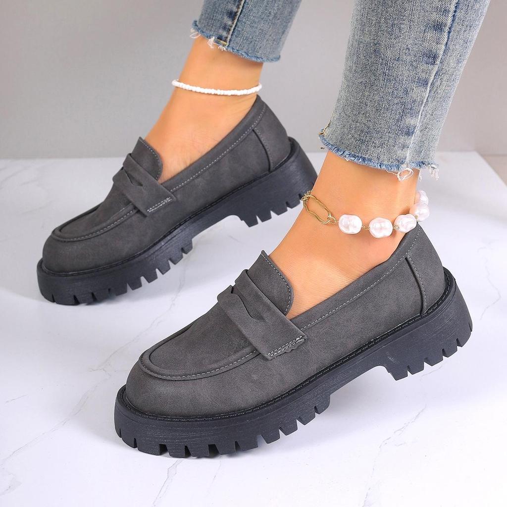 Spring & Fall Large Size Platform Loafers: Thick Sole, Solid Color Slip-On Casual Shoes for European & American Fashion.