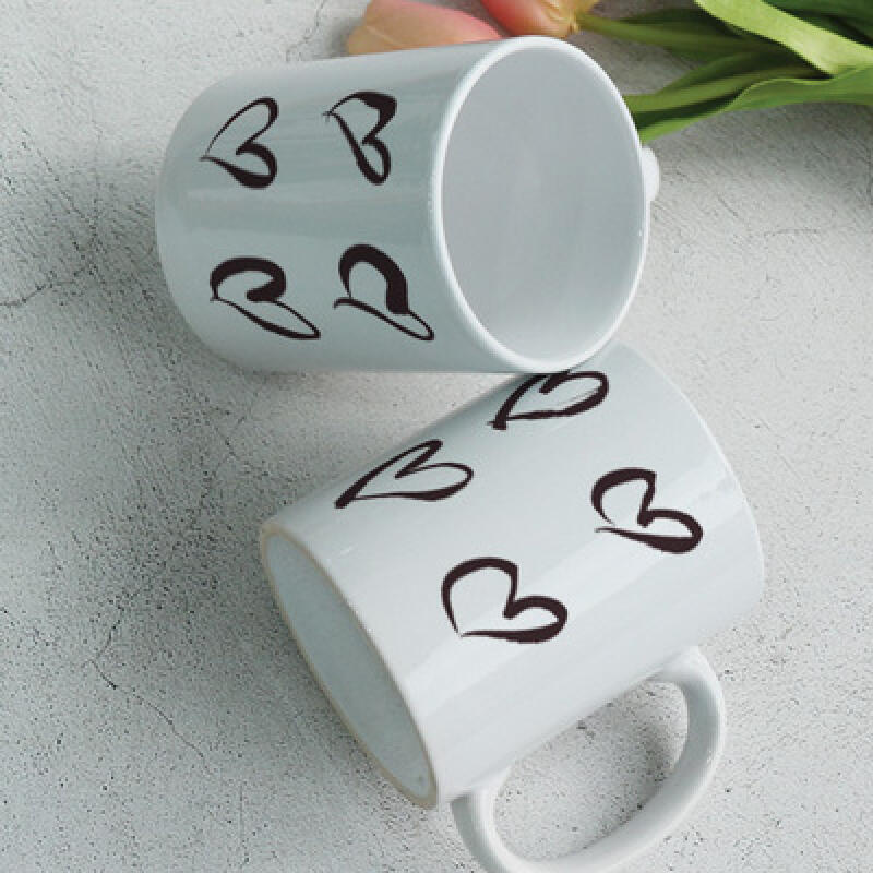 If105 - Design-Tasse 2er-Pack - Verschieden geformte Herzen