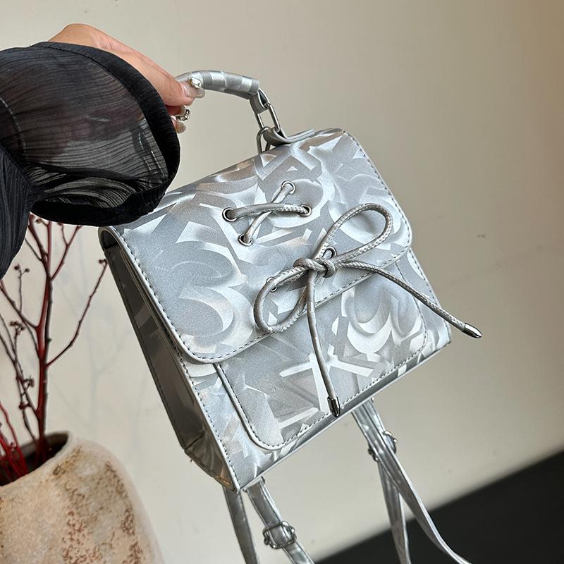 Расширенный розовый маленький рюкзак для женщин летний новый рабочий рюкзак для поездок на работу и обратно рюкзак для путешествий 3213₽