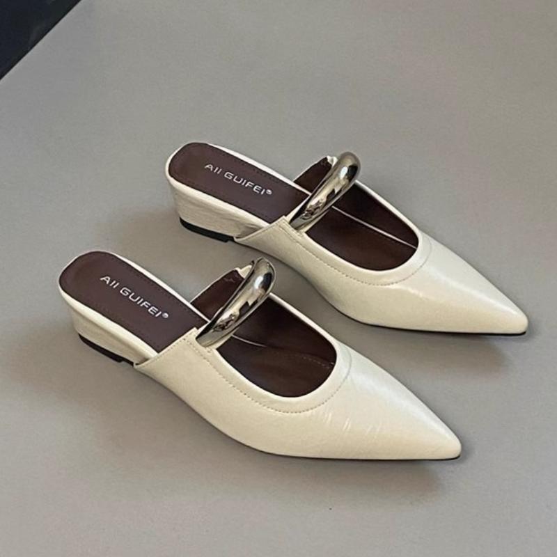 New Slippers Summer Fashion Versatile Women Shoes Luxurious Exquisite Elegant Sandals Exquisite Pointed Sandals Spring Outdoor