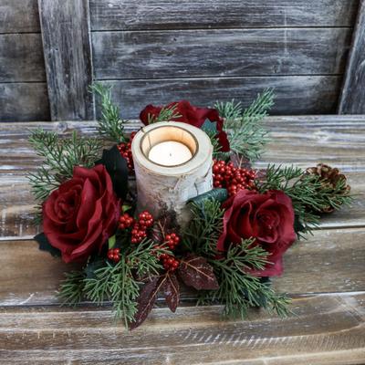 Ev Dekoru – Dekoratif çiçekler ve çelenkler