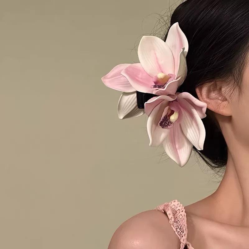 Fermagli per capelli a forma di fiore di giglio per donne ragazze Barretta Clip a pinza di granchio Fermagli per capelli per coda di cavallo Copricapo da bagno spiaggia Accessori per capelli