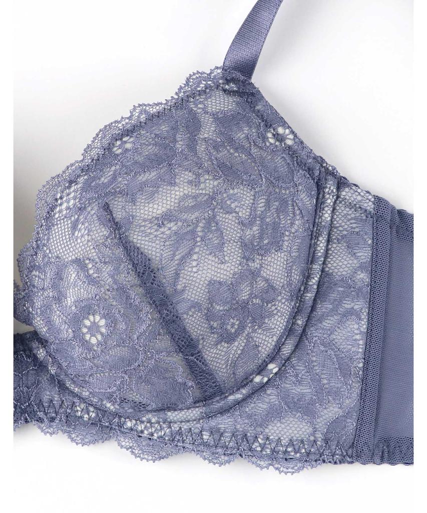 Creates flatters and keeps bust Available online Fits up to G Double Bra BBJ301 BU D75 Amphi/Wacoal Bra cleavage, underarms, fullness. only. cups.