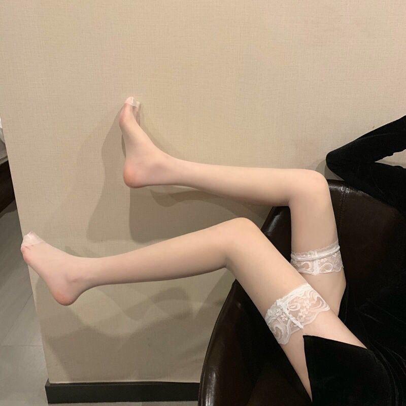 Sexy Strumpfhalter integrierte Socken reine Begierde Strümpfe Oberschenkelhohe Strümpfe Kontrastfarbe Ultradünne Schwarze Kante Rote Babes Weiße Strümpfe