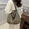 Casual Personality Hand Carry Fashion Trend Underarm Leopard Print On the New Large Capacity Canvas Lazy Style Shoulder Tote Women's Bag