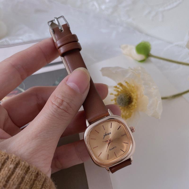 Retro Dámské Hodinky ve Korejském Stylu s Čtvercovým Ciferníkem - Jednoduché, Elegantní Quartz pro Studentky
