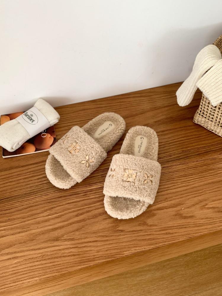 New French Sheep Roll Fashion Wool Shoes Women's New Versatile Casual Outer Wear Thick-soled Wool Drag Women's Shoes