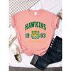 Camiseta Estampada Feminina Hawkins High School 1983 Nova Camiseta Harajuku Moda de Rua Streetwear Casual Gola Redonda Vestuário