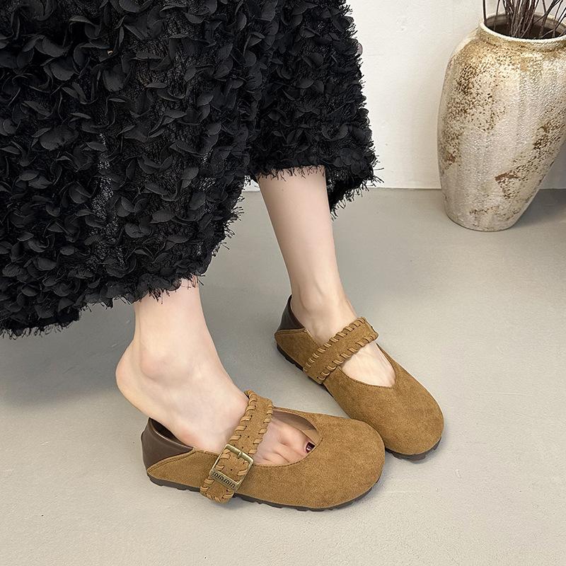French flat-soled shallow-mouth single shoes women's 2025 new autumn comfortable retro Mary Jane shoes soft-soled leopard print beanie shoes