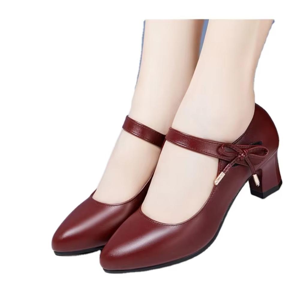 Modern Fashion Woman's Shoes with Soft Rubber Sole One Button Design Comfortable Small Leather Work Shoes for Summer