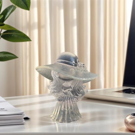 Klares Harz Mädchen Figur Geschnitzt Retro Schlapphut Damen Statue Skulptur Heim Büro Schreibtisch Dekoration Ornament