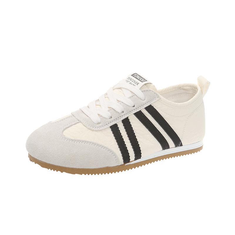 

Forrest Gump Shoes Women s 2025 Spring and Summer New Feet Small Flat Bottom Casual Sports Board Shoes Versatile Popular German Training Little White 35