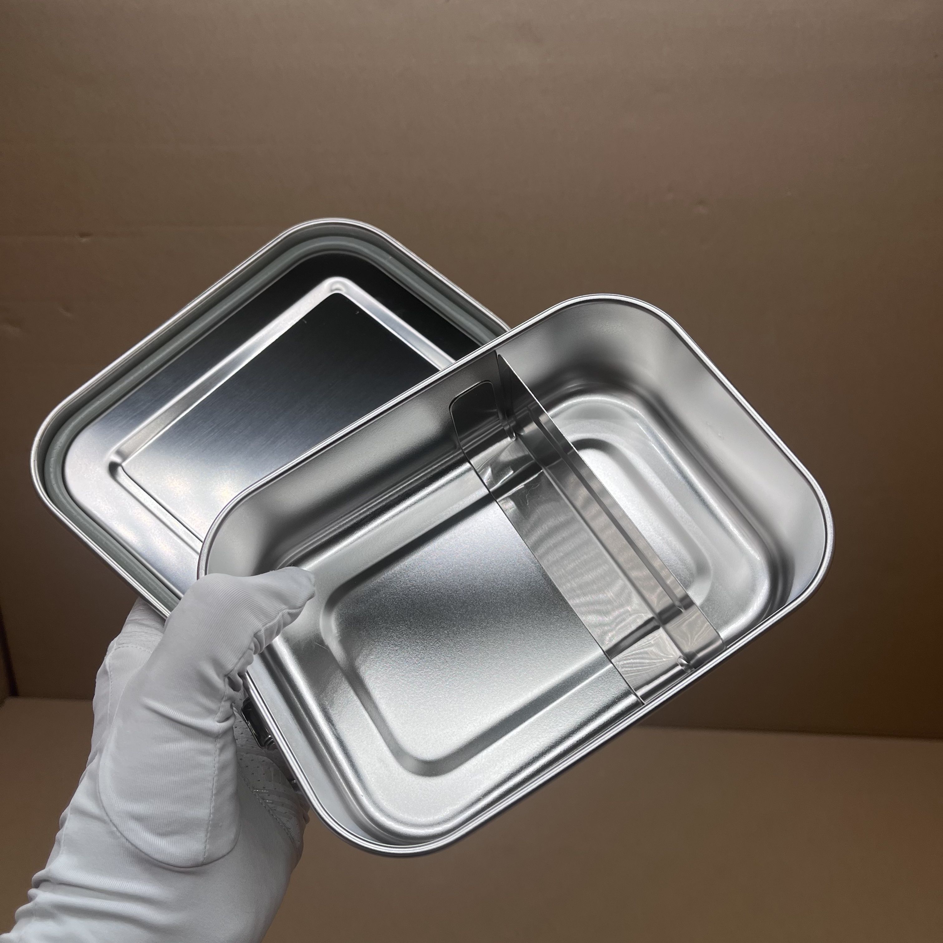 

Portable 304 Stainless Steel Lunch Box Square Compartment Sealed Lunch Tray with Lid for Food