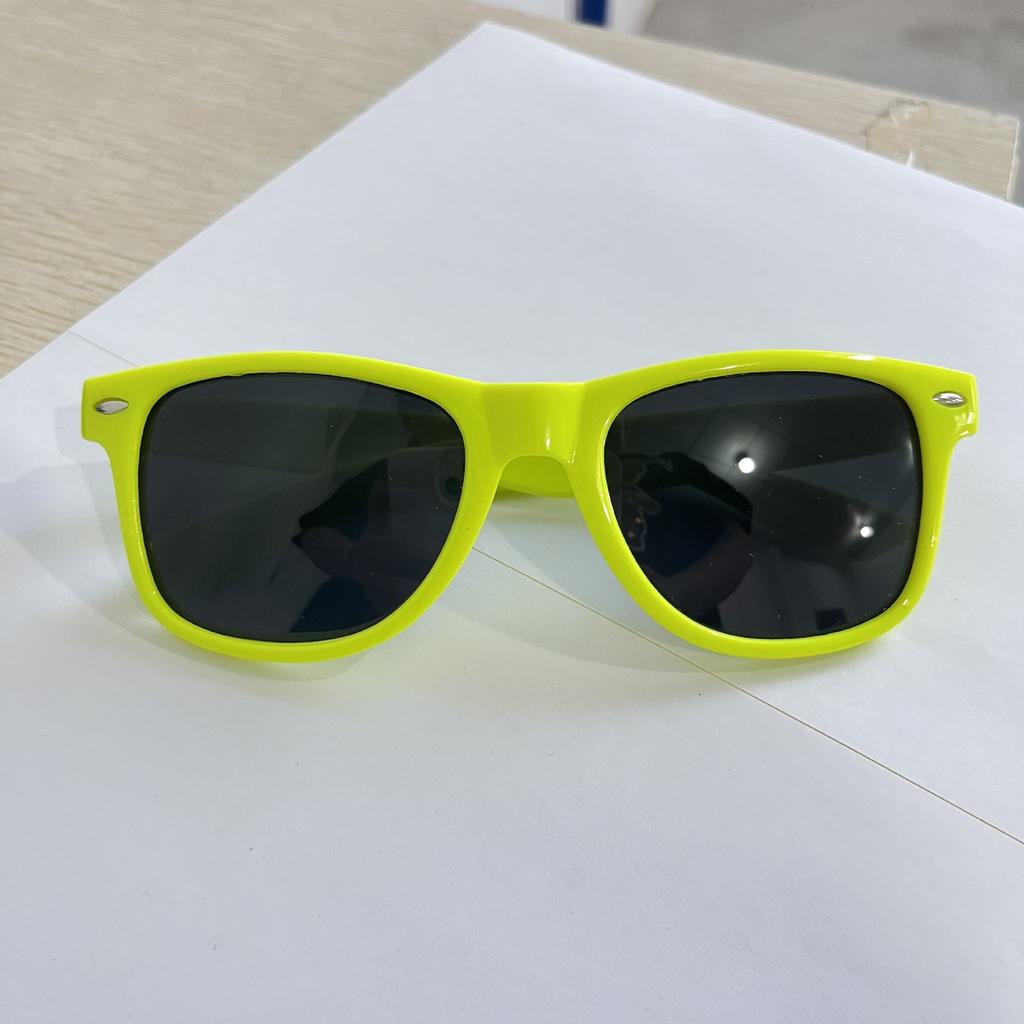 Sunglasses, Men'S And Women'S Colorful, Framed Retro Sunglasses Shake