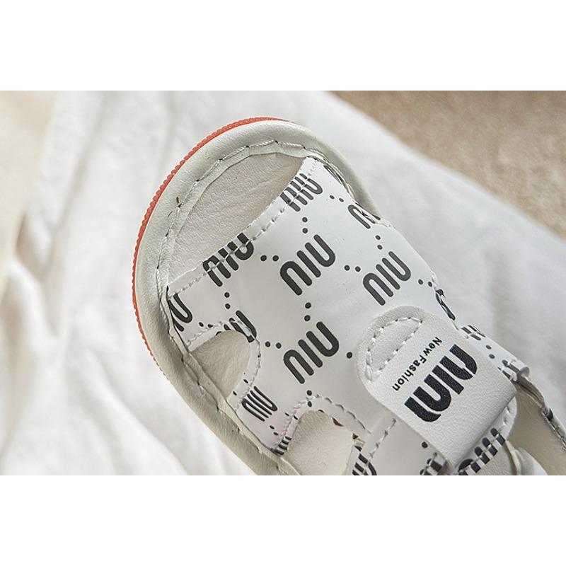 Summer infant sandals soft sole walking shoes 0-1 year old boys' beach shoes girls' squeaky shoes