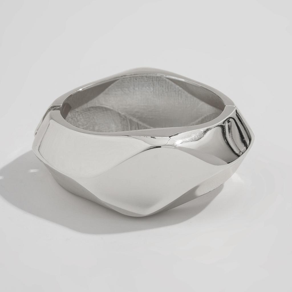 Överdriven Metall Slät Fjäderarmband Armband Designkänsla Oregelbunden Våg Bredd Armband