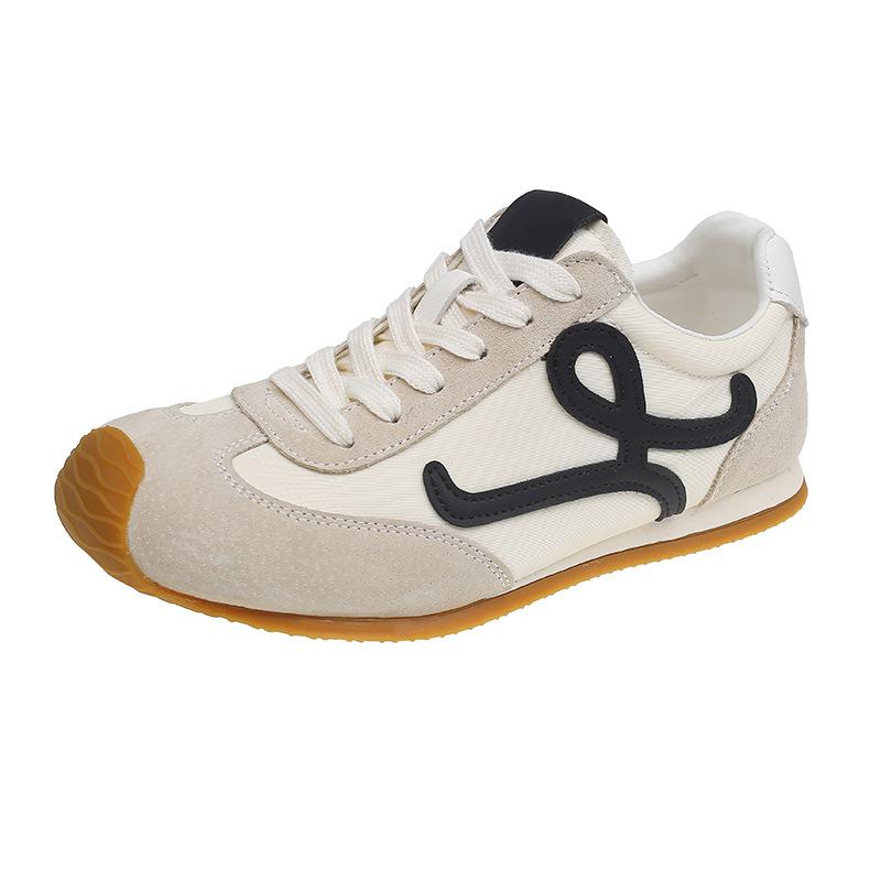 

Leather version~ Grape mother has the same ugly cute asymmetrical big toe toe lace-up casual sports Forrest Gump shoes women s German training shoes 35