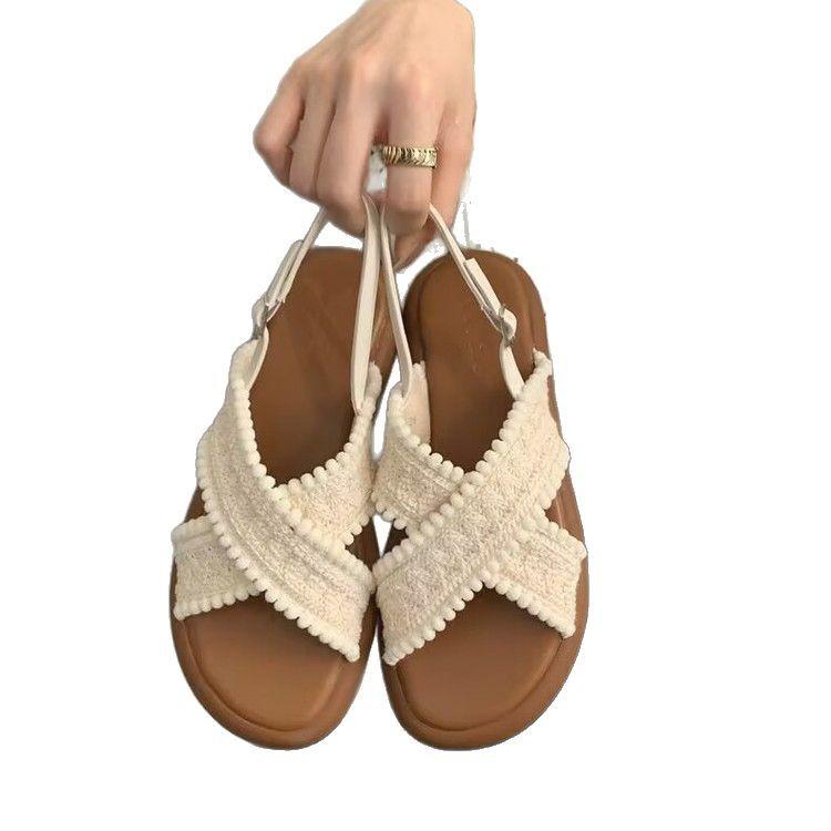Thick-soled flat-soled sandals female 2025 new versatile retro ethnic fairy evening wind beach outside slippers sandals