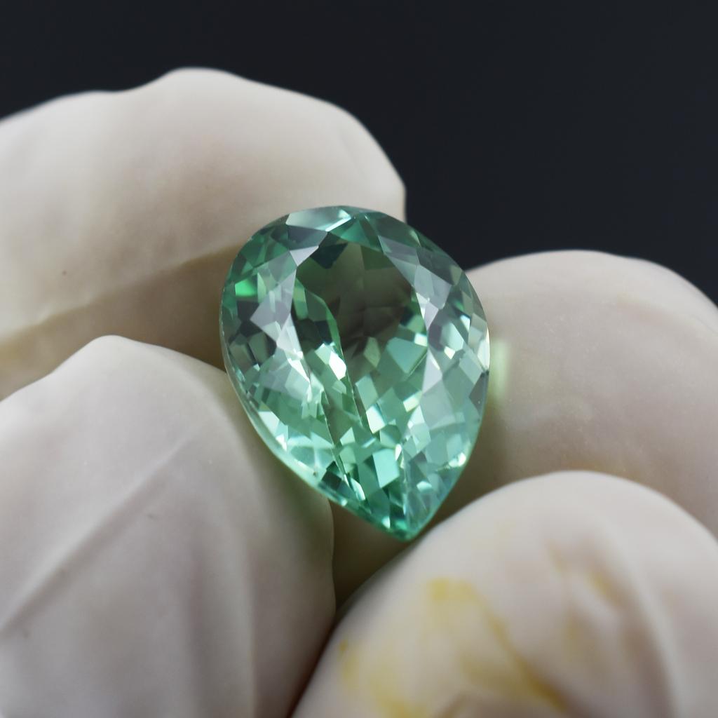 7.95 Ct Natural Bluish Green Sapphire Pear Stunning Certified Loose Gemstone