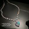 Beauty Is On The Tip Of The Heart, Love Big Gem Necklace, Sparkling, 18K Gold-Plated, Zircon Brilliant Arrangement Neck Chain.