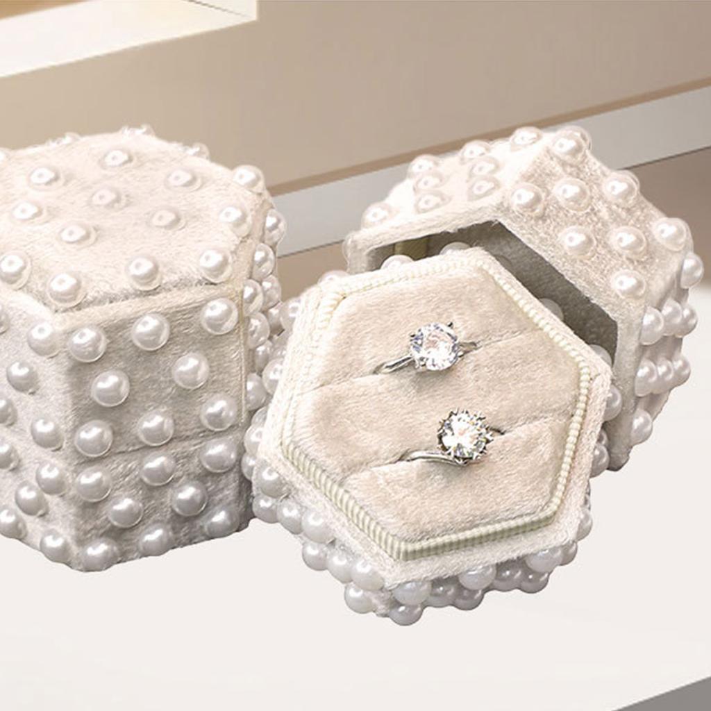 Modische Velutum Schmuckaufbewahrungsbox mit Perlenakzenten Schützendes Flanell-Interieur zur Aufbewahrung von Ringen und Schmuck