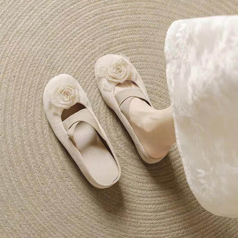 Fashion Inner Heightened Cool Drag Female Spring New Round Head Shallow Mouth Camellia Flower Soft Bottom One Foot and Half Drag