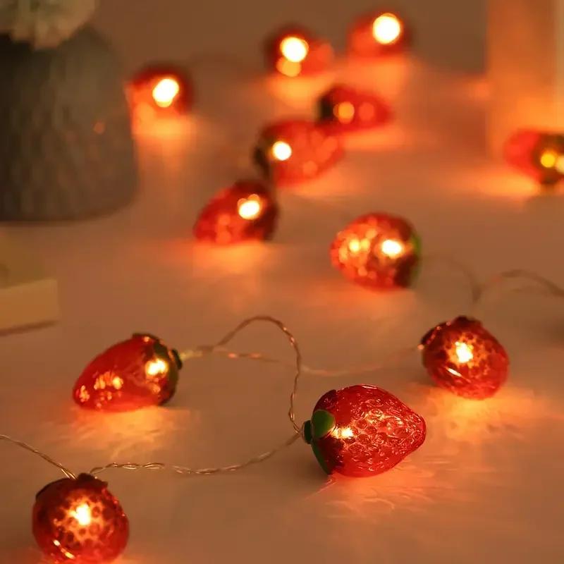 10/20/30/40 LED Strawberry Fairy Lights Battery Operated Fruit String Lights For Indoor Outdoor Bedroom Holiday Decoration