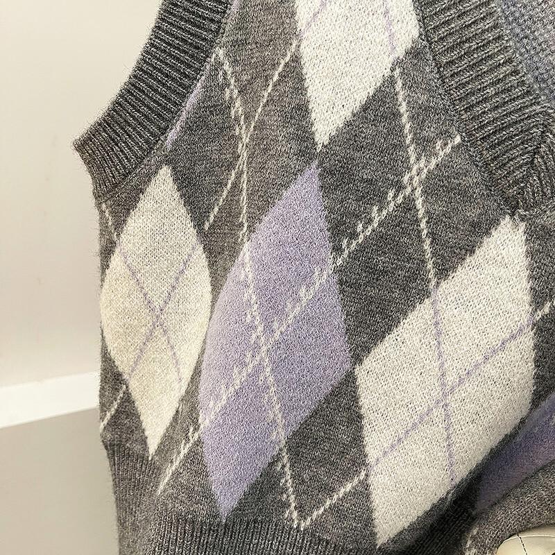 TonLion Women's Retro Argyle V-Neck Pullover Vest