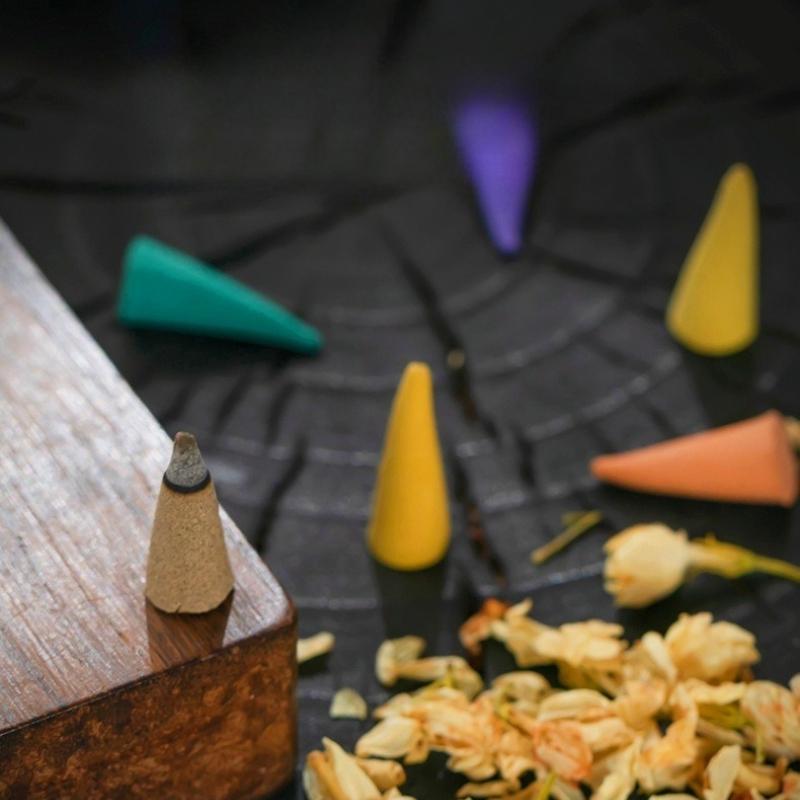 Mixed Natural Reflux Tower Incense Cone Rose Lavender Aromatherapy for Smoke Odor Remover Anxiety Relief Meditation Fragrance
