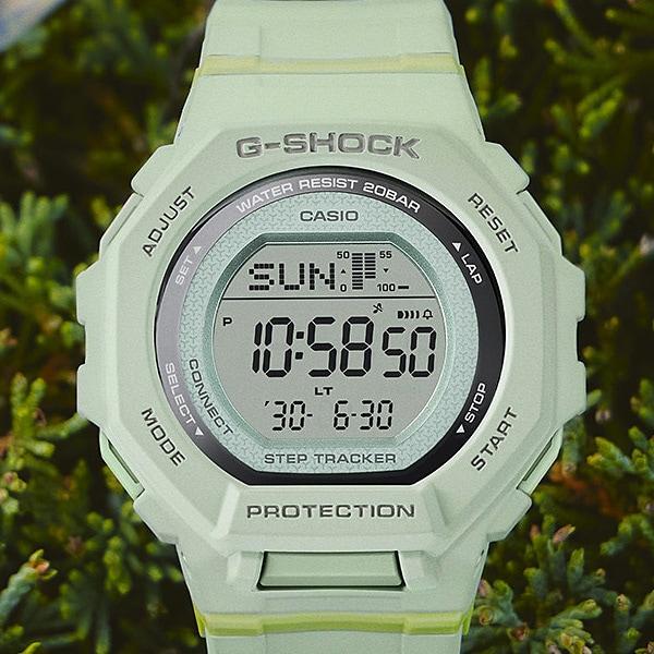 Casio Women's G-SHOCK GMD-B300-3JF [G-SHOCK Step Tracker (Step Counting) Series] Round Watch