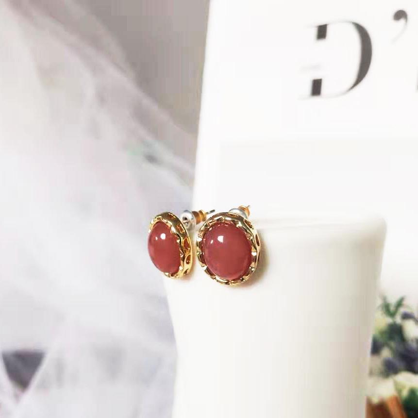 Red Gemstone Minimalist Retro Earrings - Elegant & Versatile Silver Studs