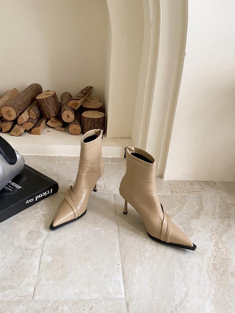 2025 autumn and winter niche French thin bare boots black British thin heel high heel boots short boots women's boots short boots