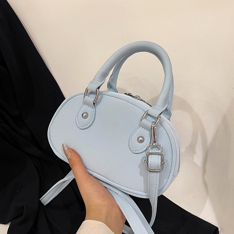 New bag women's niche design handbag 2025 summer high-end sense versatile simple shoulder bag messenger bag