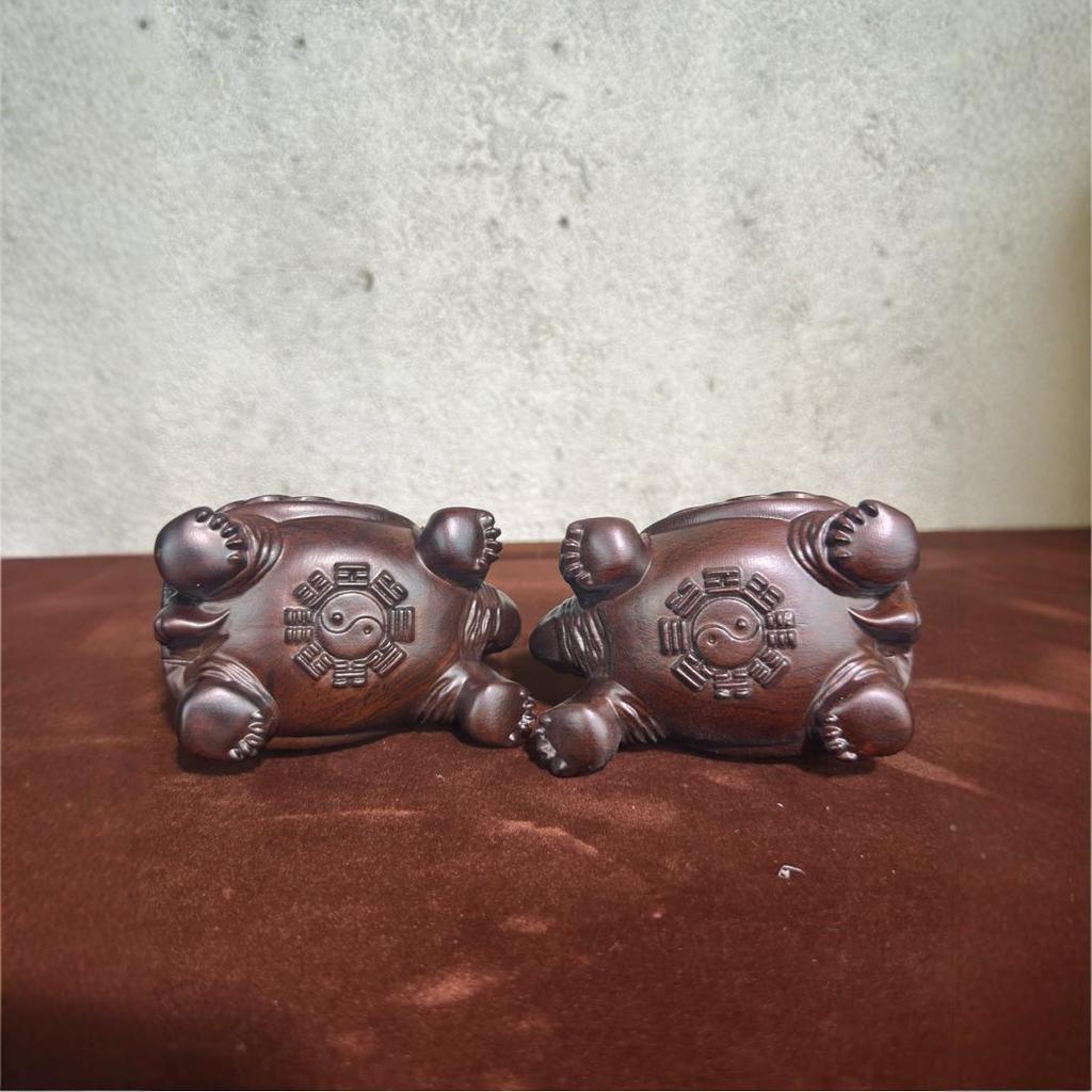 Ebony Turtle Wood Carving: Solid Wood Ornament for Home, Office, or Desktop Decoration