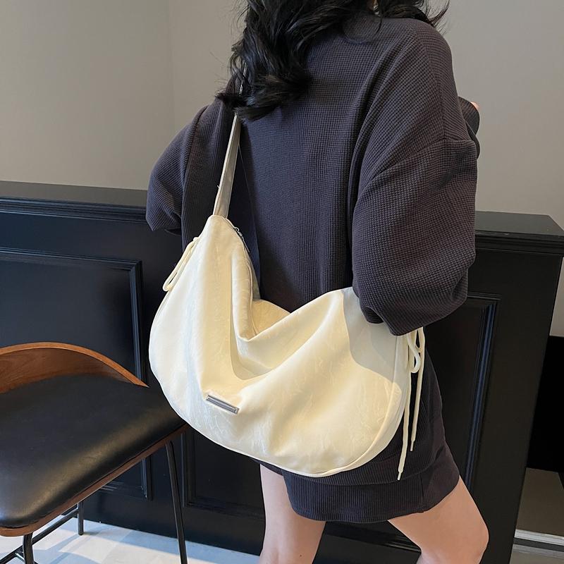 Large Capacity Bag Women's Solid Color Shoulder Crossbody Bag Student Class Commuter Hobo Bag
