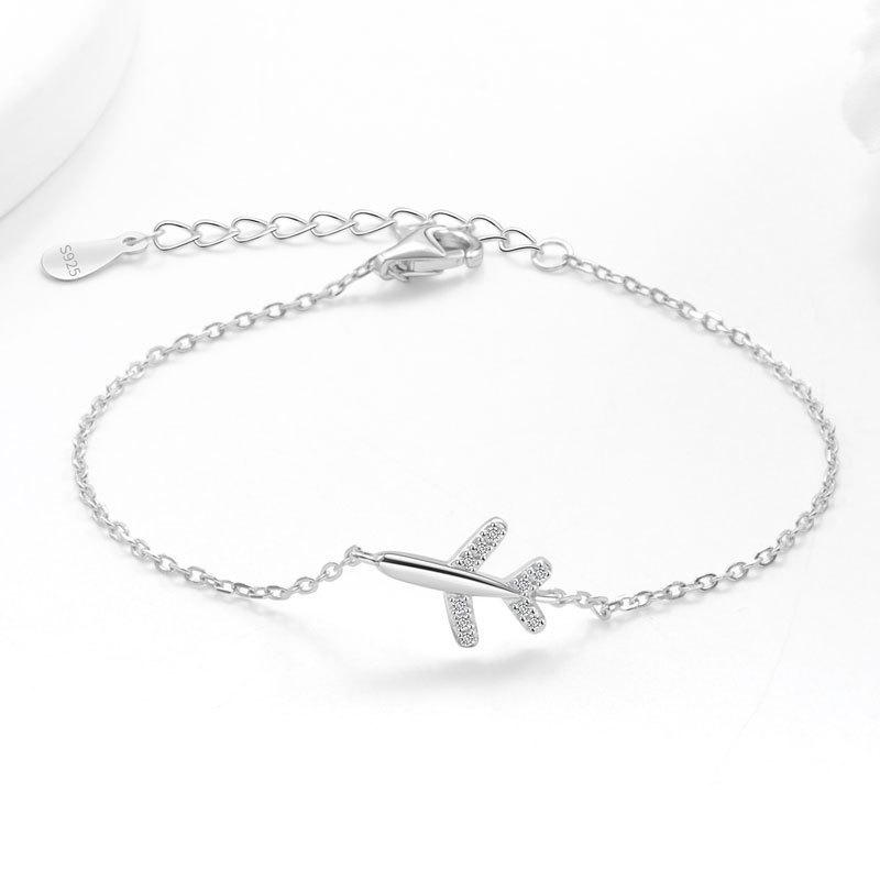 

Eco-friendly Stylish Inlaid Diamond Airplane Bracelet: A unique, minimalist design that highlights personality for everyday wear.