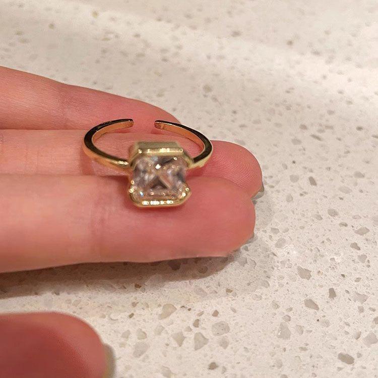 Pre-Owned Gold-Woven Zirconia Adjustable Ring – Luxury Versatile Open Band for Women Adjustable Opening