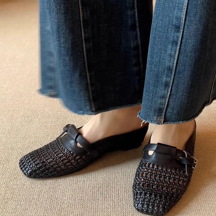 2025 new inner height increase French woven hollow bag head sandals versatile and comfortable word with sandals outside