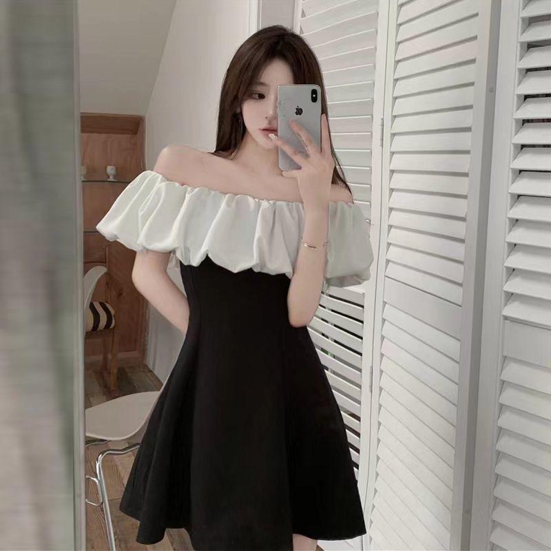 Large size French celebrity one-word collar off-the-shoulder dress for women's summer new ruffle edge waist small black dress short skirt