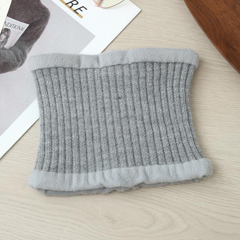 Autumn and Winter Middle Aged and Elderly Hats for Women  Pearl Ribbon and Velvet Rabbit Hair Equestrian Hat  Cold Proof and Warm Knitted Scarf Set