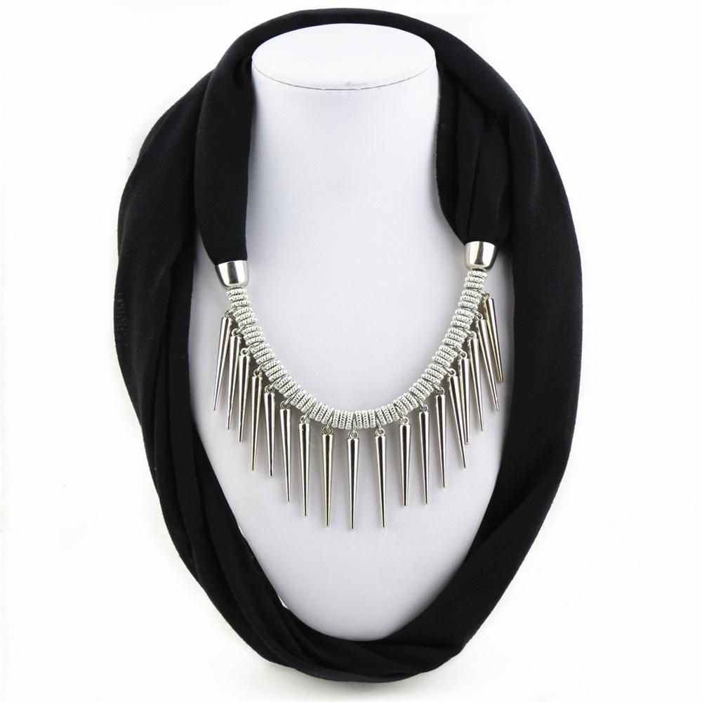 

Stylish Fashion Scarf Necklace with Metal Spike Pendant – Elegant Infinity Scarf for Women, Boho Chic Statement Accessory 180cmX40cm