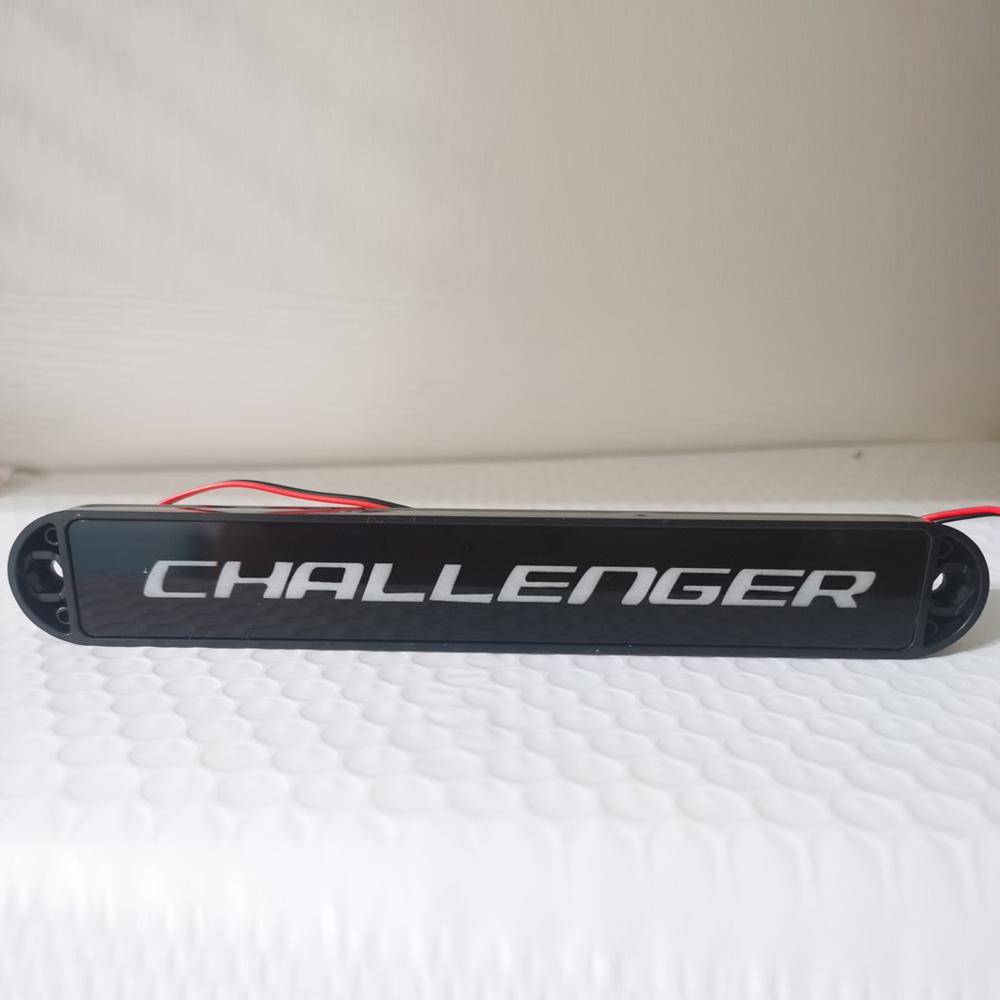 

Белый светодиодный сетчатый атмосферный свет 1 шт./компл. Светодиодная подсветка решетки для Dodge Challenger Стайлинг автомобиля Светодиодная подсветка решетки с логотипом Challenger