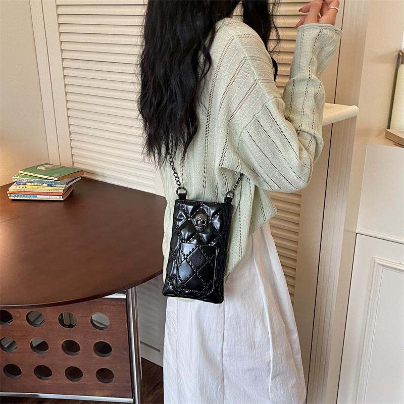 Borsa per Cellulare Teschio da Donna a Rombetti con Catena a Spalla Crossbody